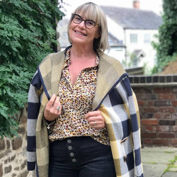 Cabi 4241 Superstar Shirt Fall 2021 Medium EUC - Picture 1 of 10